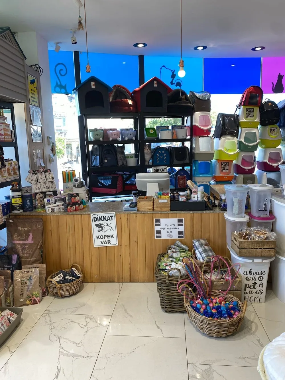 Miyavski Bodrum Petshop & Petkuaför - Bodrum pet otel